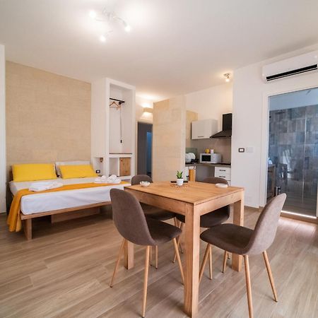 Pietra Bianca Bed & Breakfast คูโตรฟิอาโน ภายนอก รูปภาพ