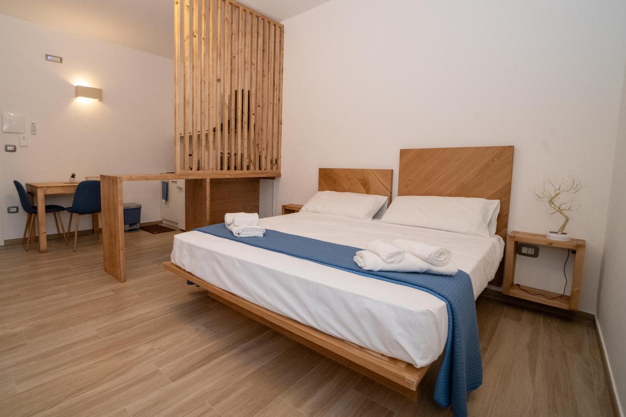 Pietra Bianca Bed & Breakfast คูโตรฟิอาโน ภายนอก รูปภาพ