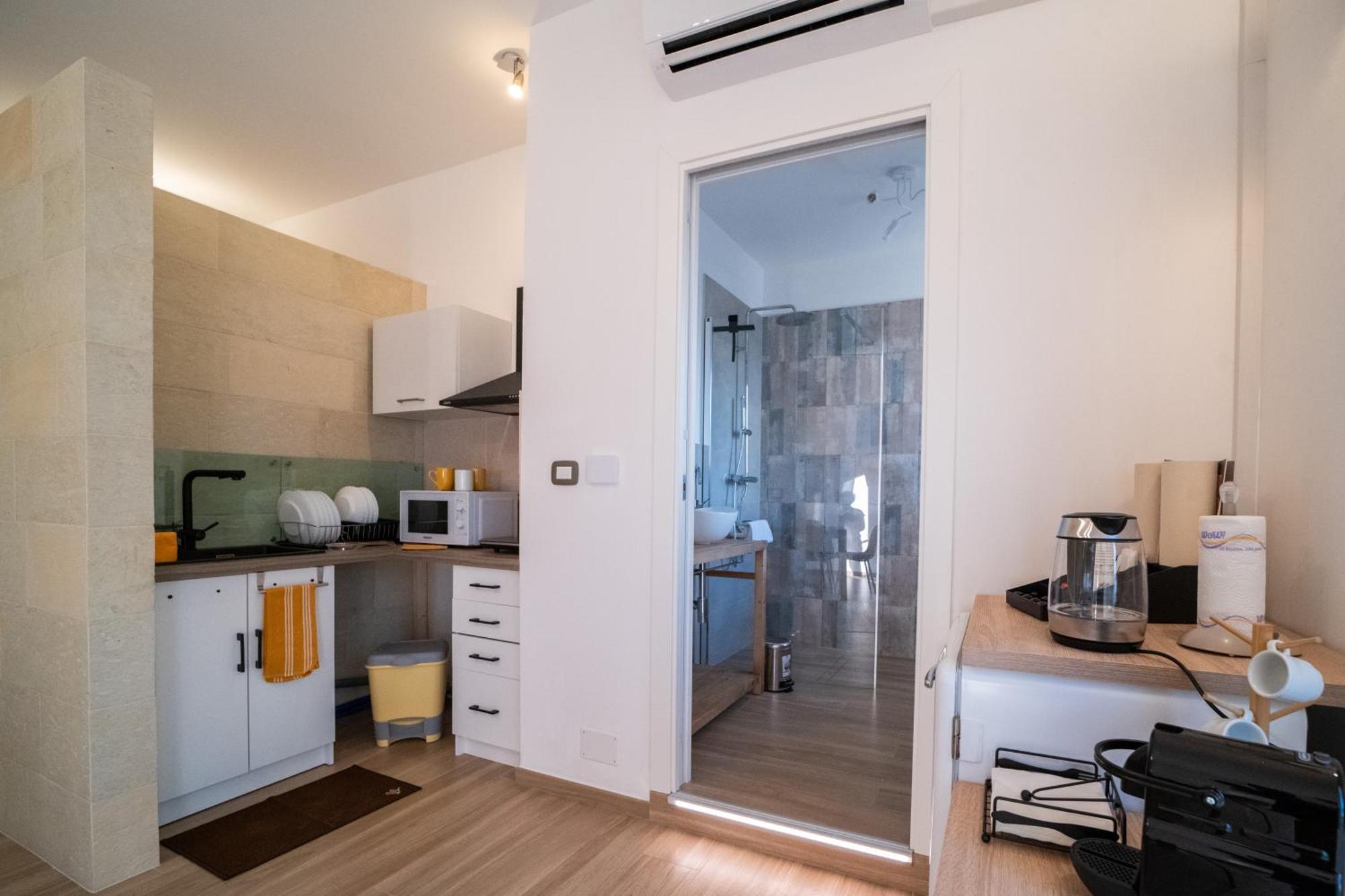 Pietra Bianca Bed & Breakfast คูโตรฟิอาโน ภายนอก รูปภาพ