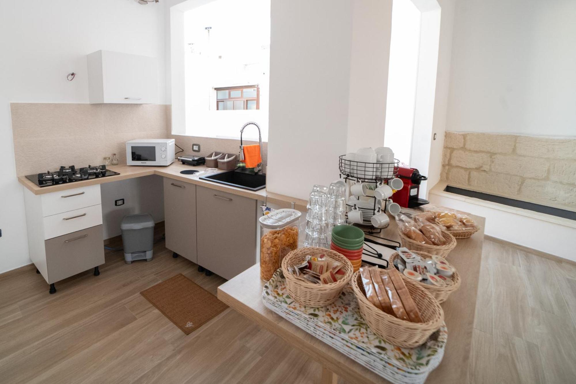 Pietra Bianca Bed & Breakfast คูโตรฟิอาโน ภายนอก รูปภาพ