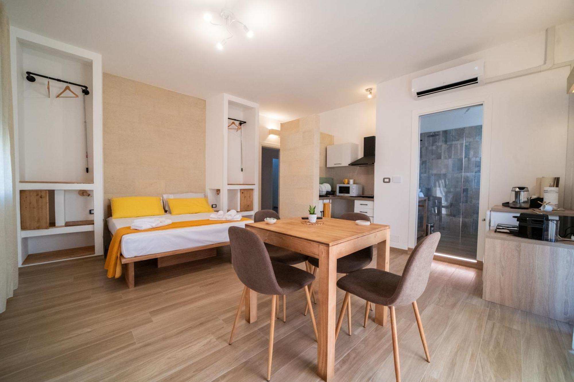 Pietra Bianca Bed & Breakfast คูโตรฟิอาโน ภายนอก รูปภาพ