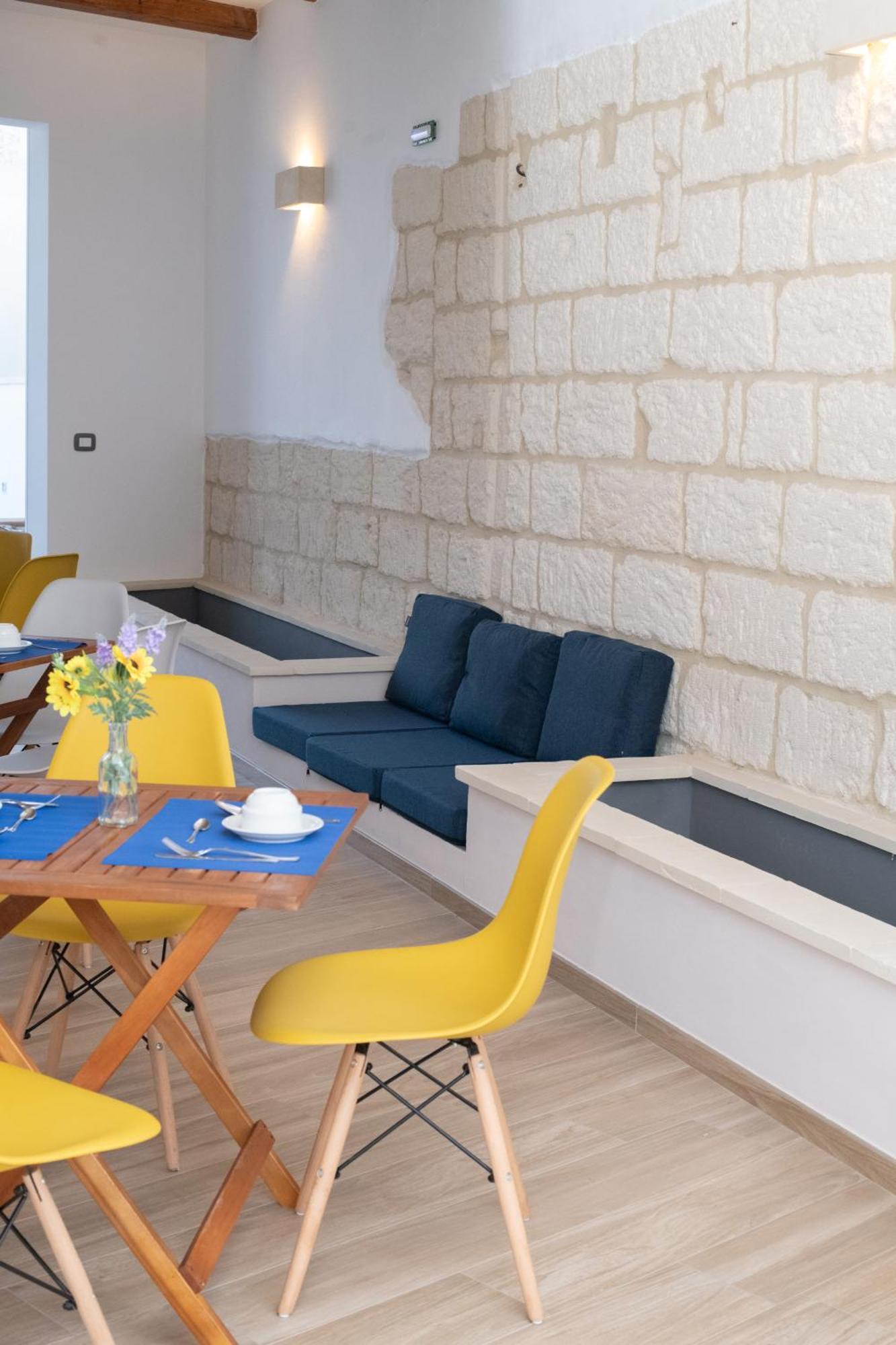 Pietra Bianca Bed & Breakfast คูโตรฟิอาโน ภายนอก รูปภาพ