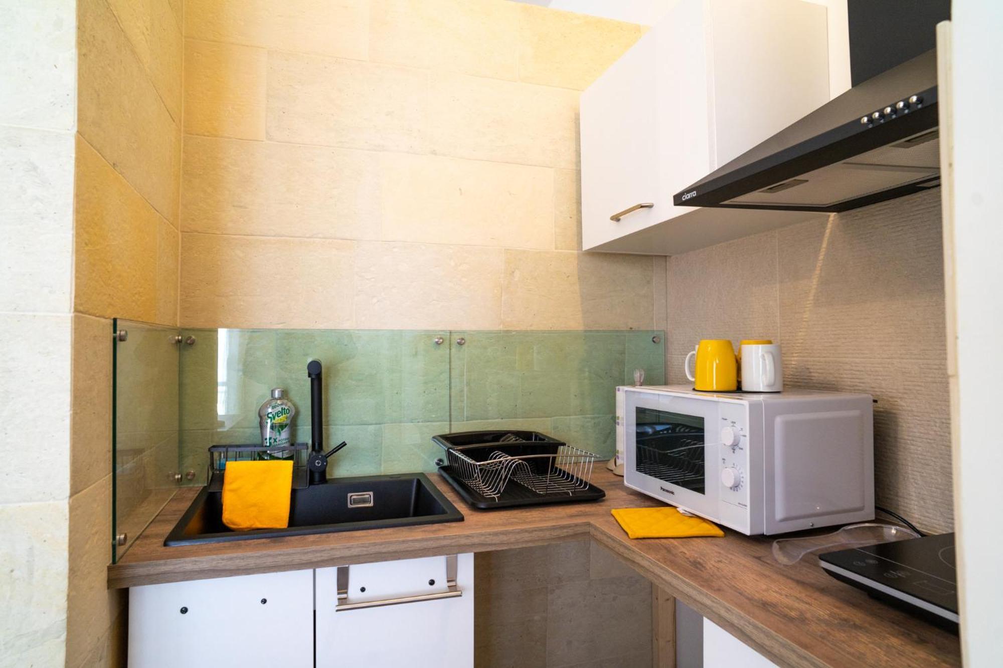 Pietra Bianca Bed & Breakfast คูโตรฟิอาโน ภายนอก รูปภาพ
