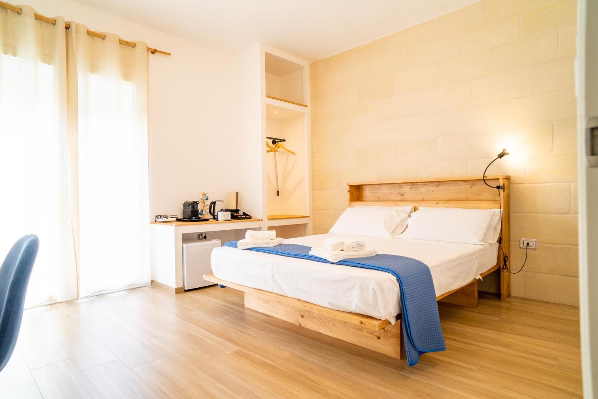 Pietra Bianca Bed & Breakfast คูโตรฟิอาโน ภายนอก รูปภาพ