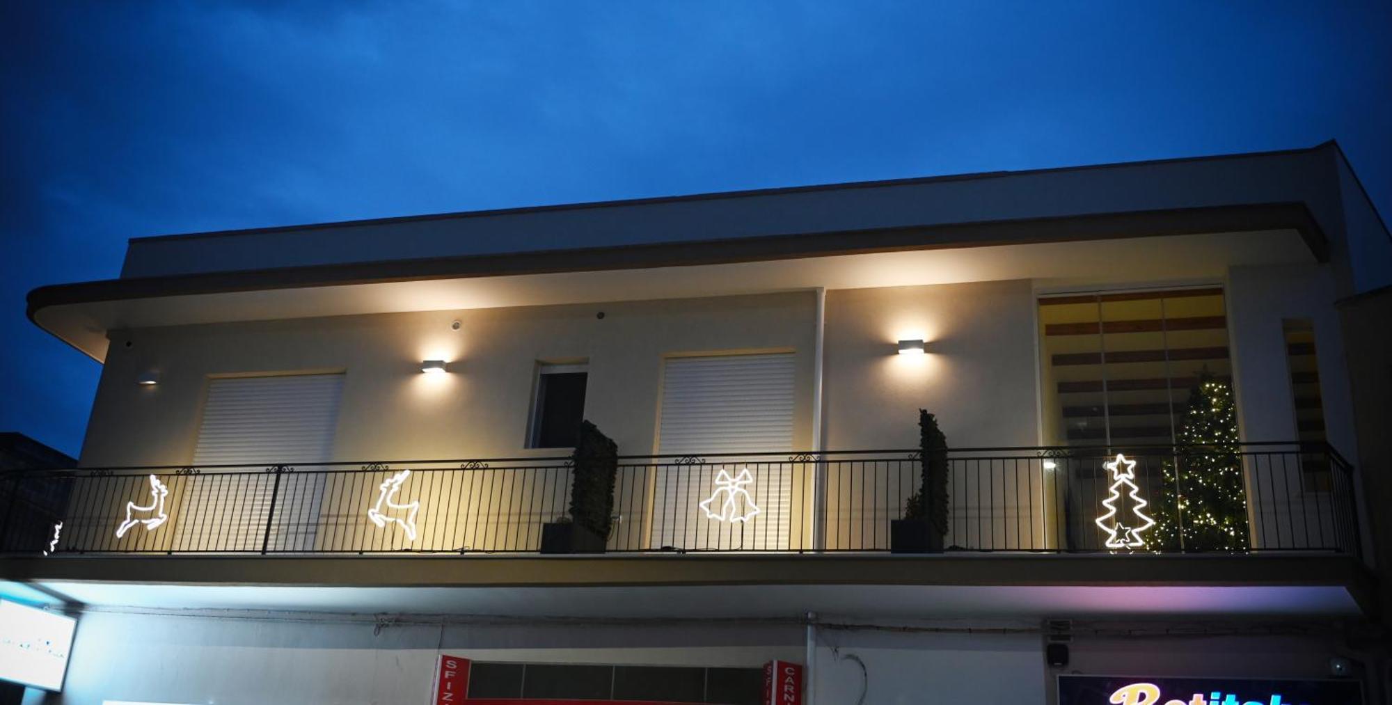 Pietra Bianca Bed & Breakfast คูโตรฟิอาโน ภายนอก รูปภาพ